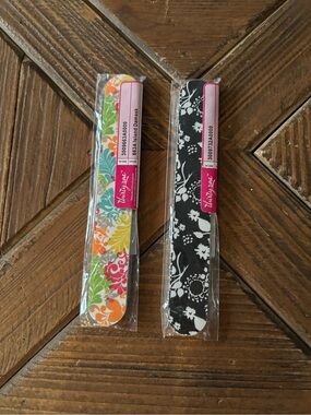 Nail files (emery boards)